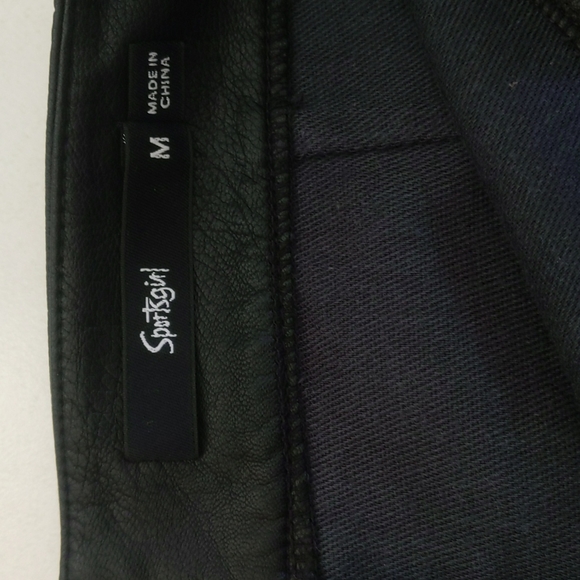 Faux leather Sportsgirl skirt - Picture 2 of 4